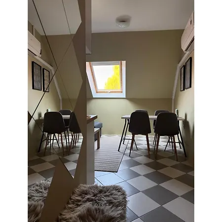 Διαμέρισμα Tied Apartman